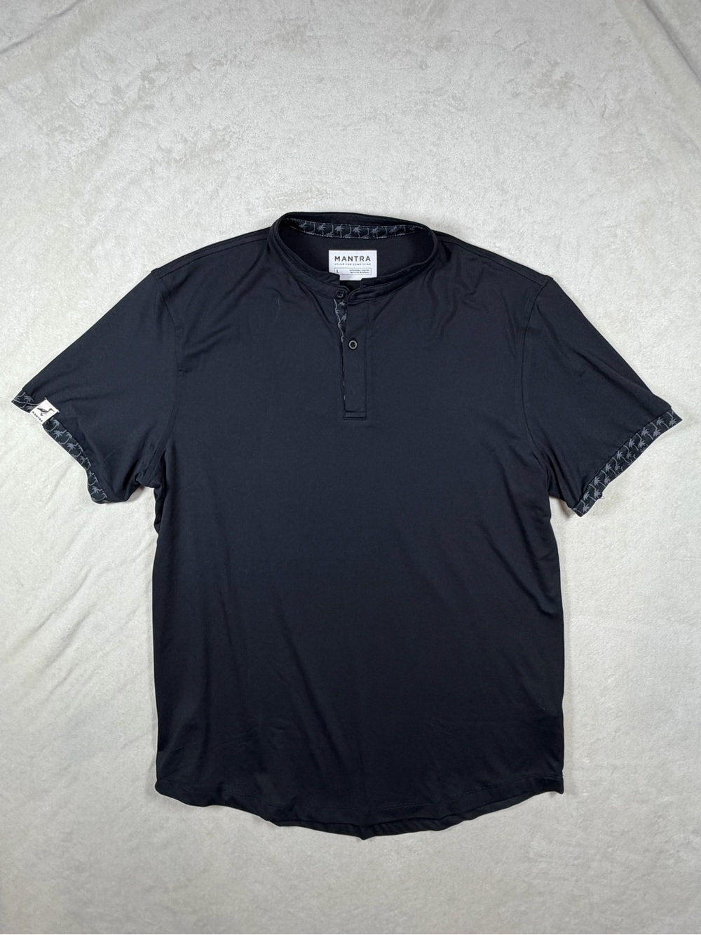 Mantra Men’s Large Men’s Black Short-Sleeve Henley Blade Collar Polo